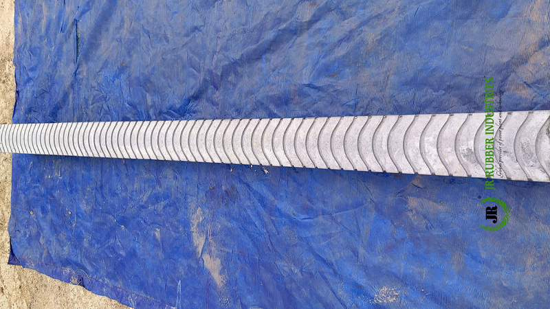 SINGLE POLE